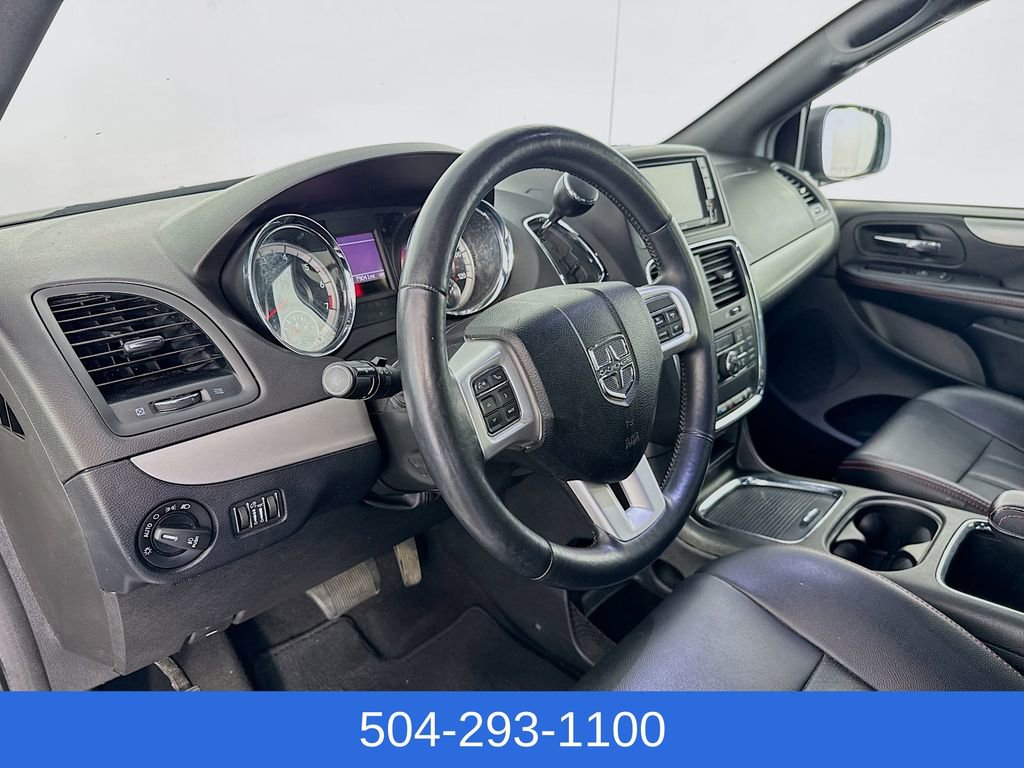 Used 2018 Dodge Grand Caravan GT image 9