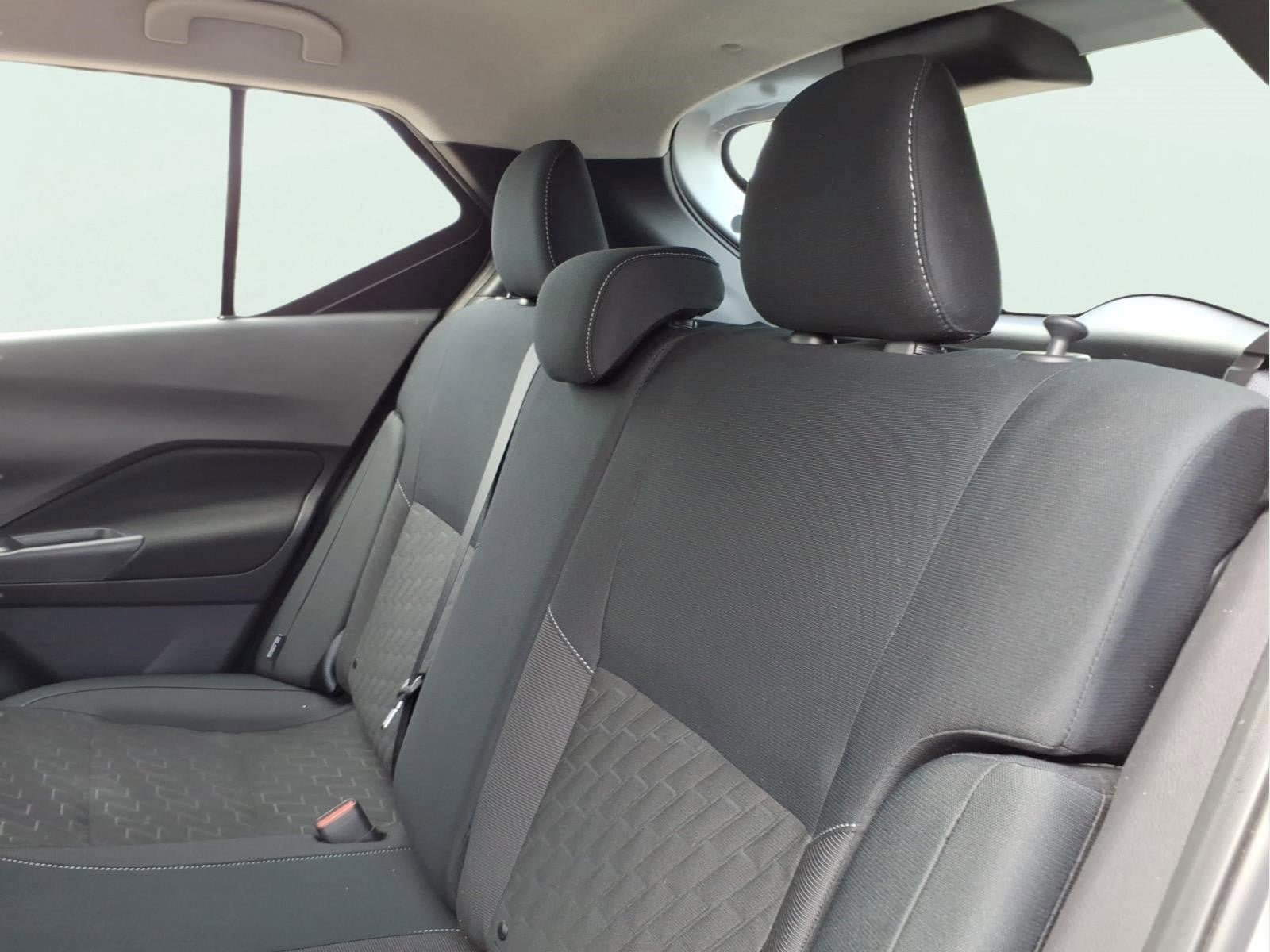 Used 2024 Nissan Kicks SV FWD image 12