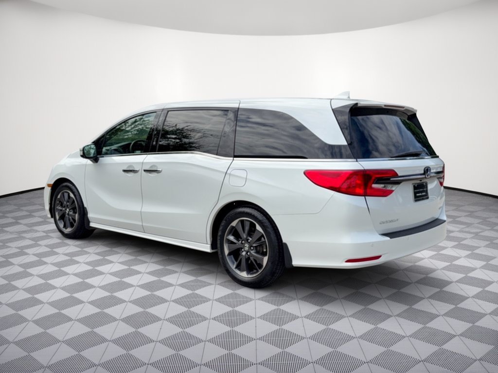 Used 2023 Honda Odyssey Elite image 3