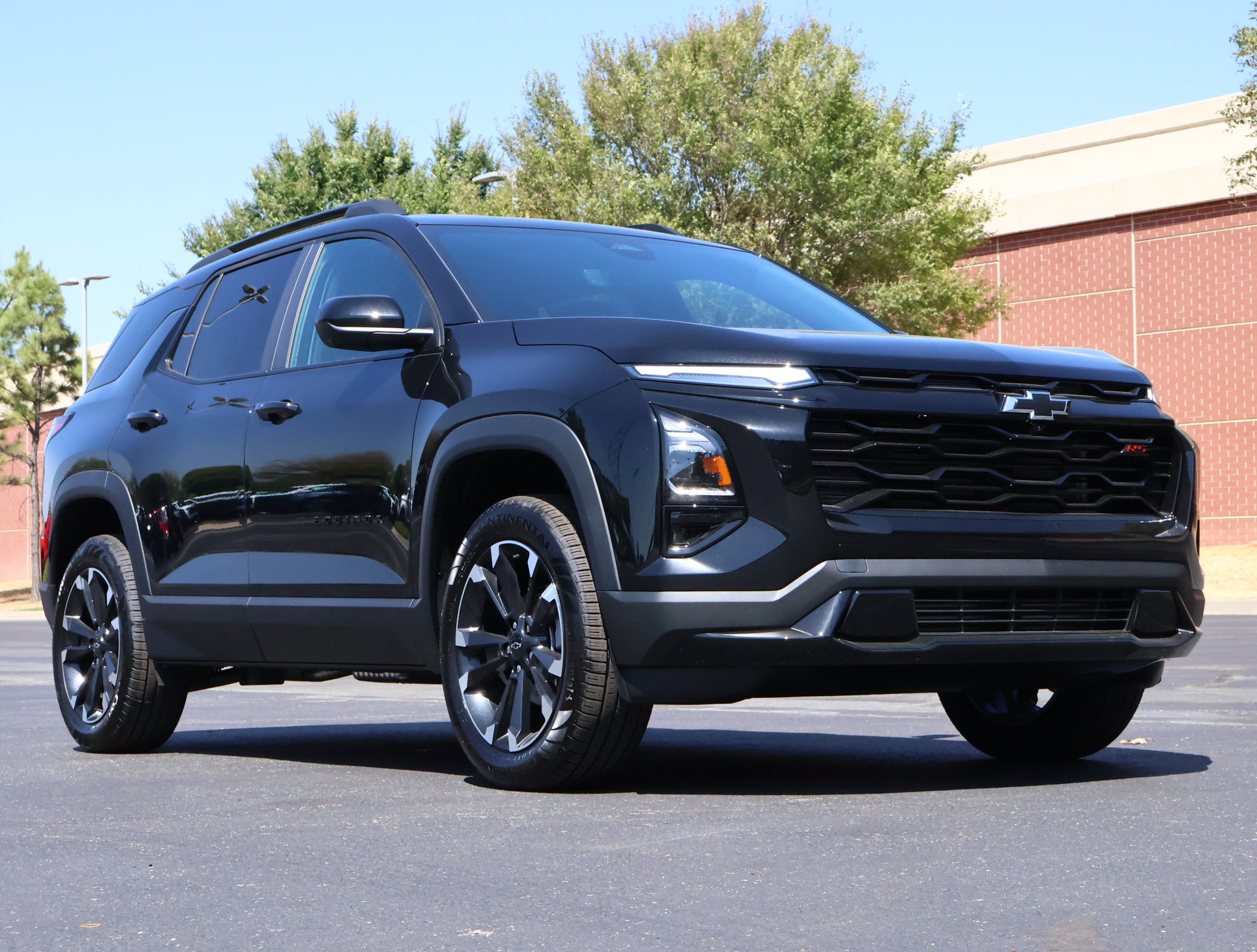 New 2027 Chevrolet Equinox RS w/ Safety and Technology Package FWD image 1