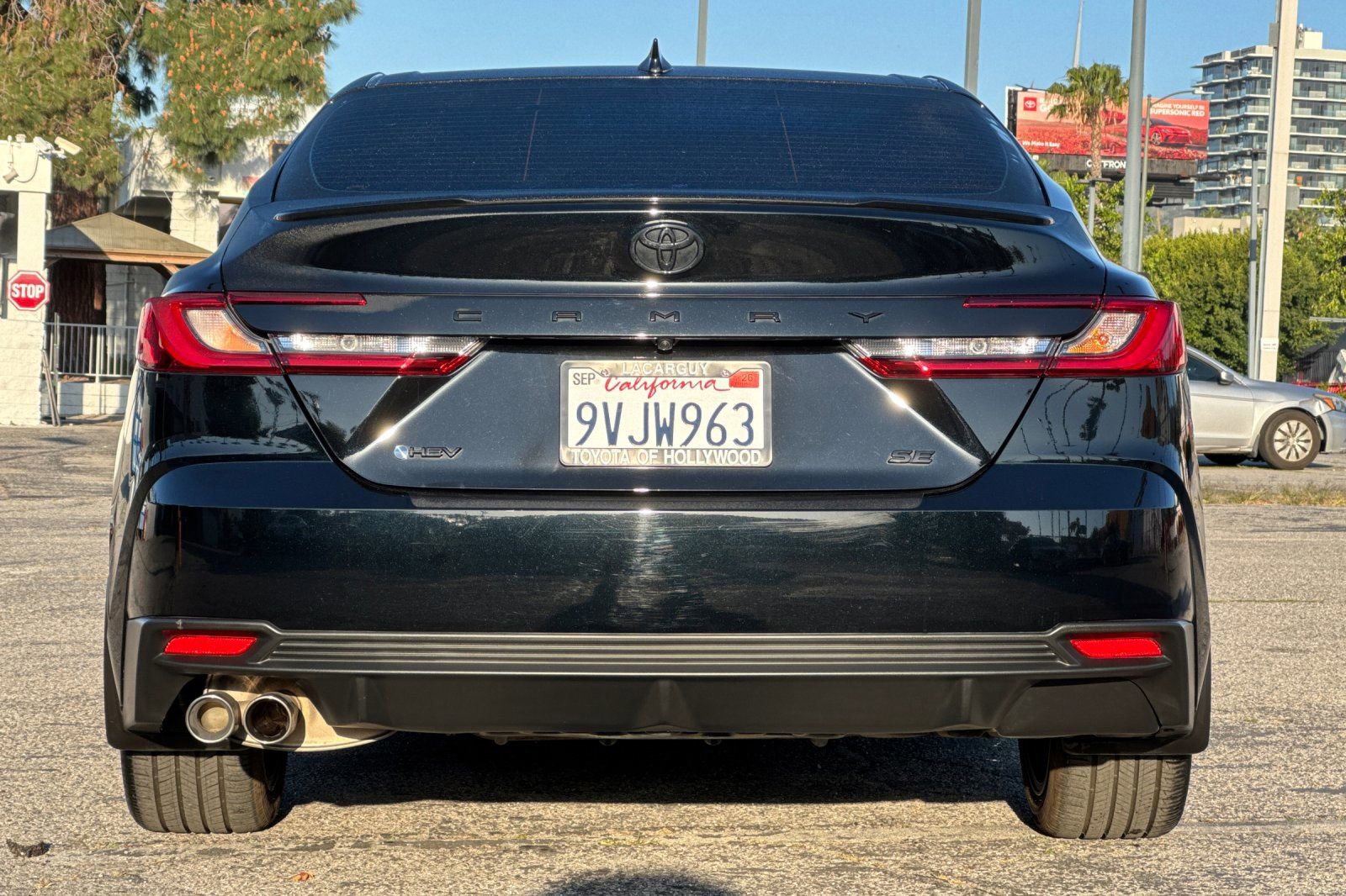 Certified 2025 Toyota Camry SE FWD image 5
