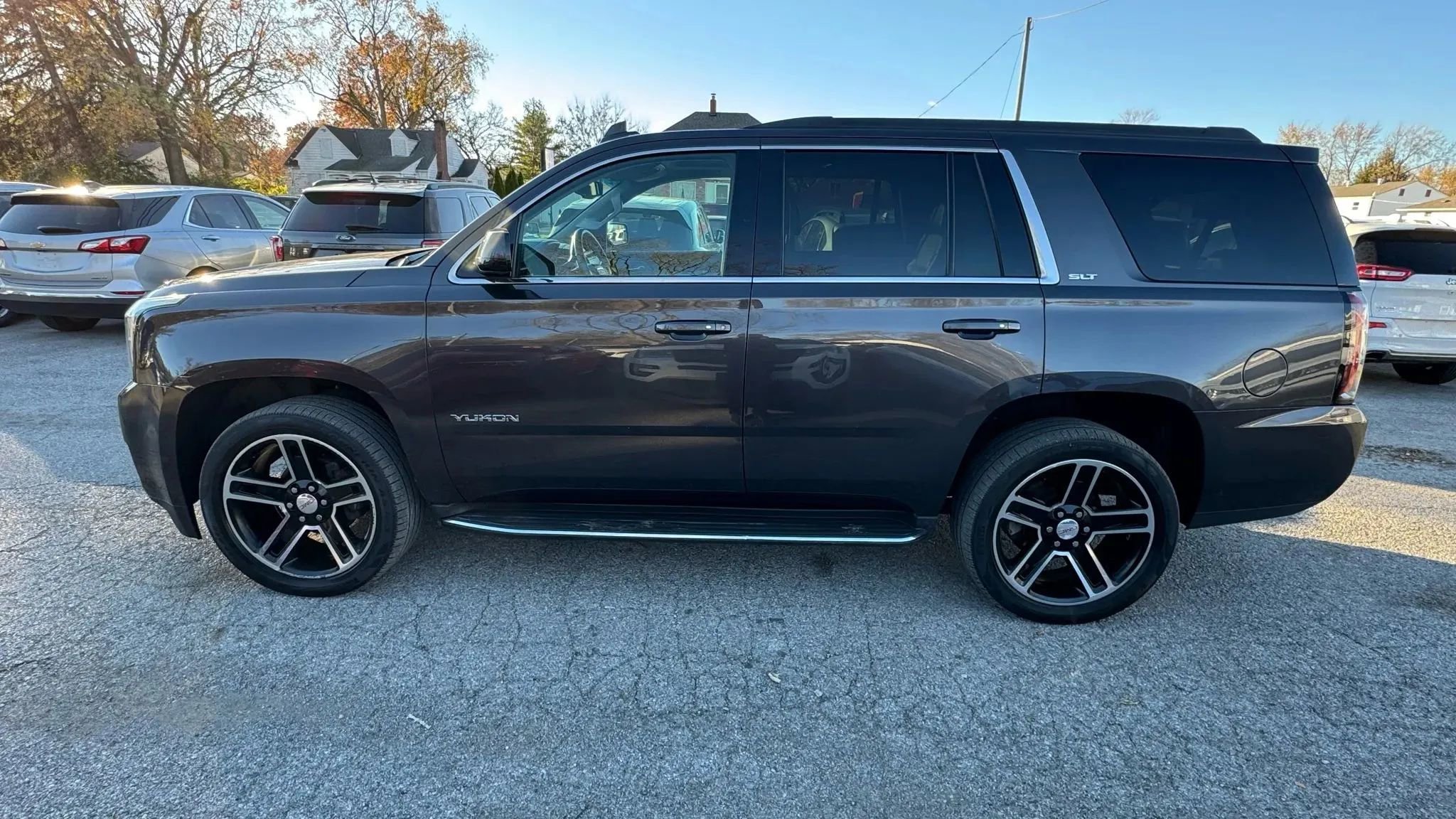 Used 2015 GMC Yukon SLT w/ Open Road Package image 2