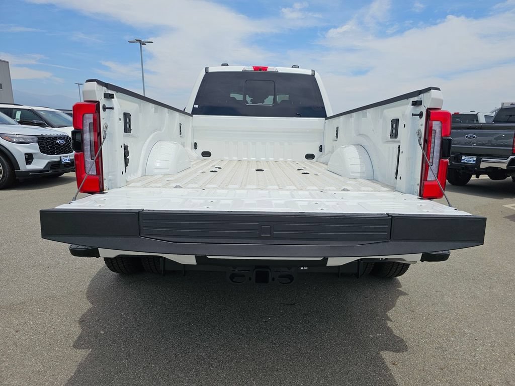 New 2026 Ford F350 Platinum w/ Platinum Plus Package AWD/4WD image 14