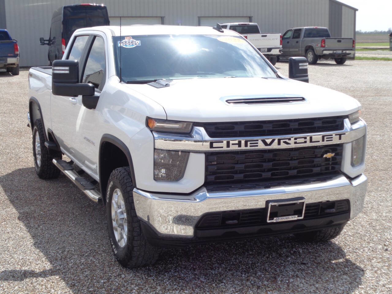 Used 2022 Chevrolet Silverado 2500 LT w/ Fleet Comfort Package AWD/4WD image 4