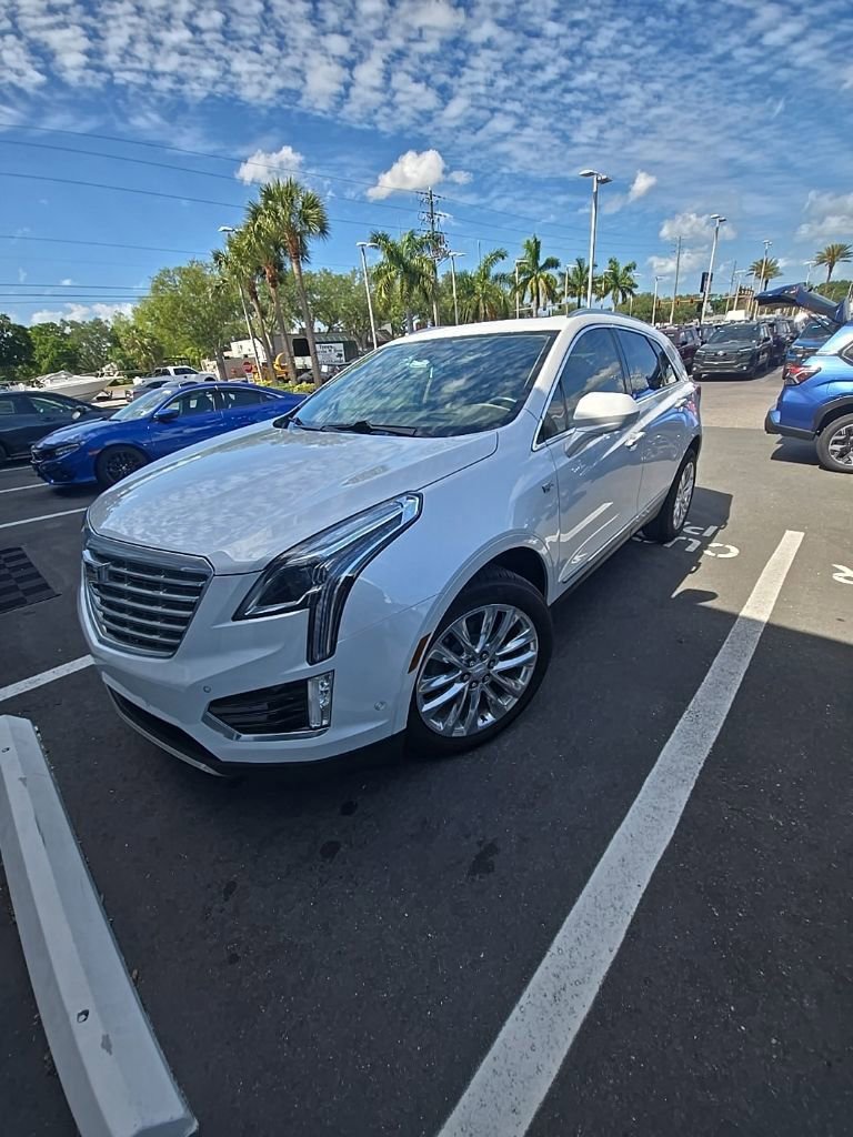 Used 2017 Cadillac XT5 Platinum w/ Driver Assist Package