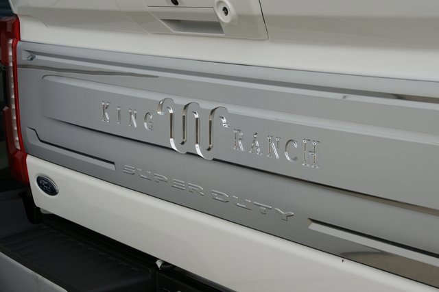 New 2025 Ford F250 King Ranch w/ Chrome Package image 17