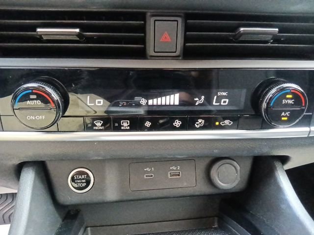 Used 2023 Nissan Rogue SV image 23