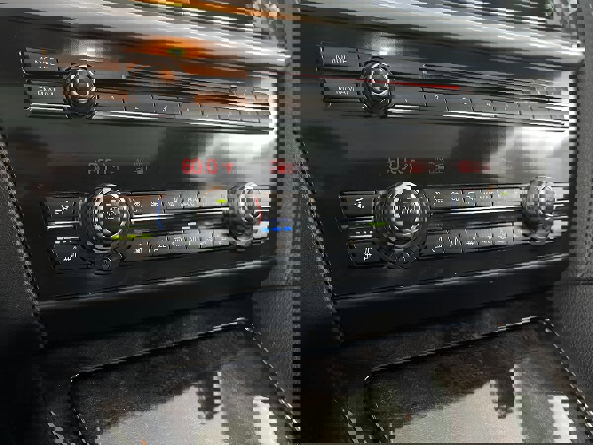 Used 2014 BMW 640i xDrive Coupe image 23