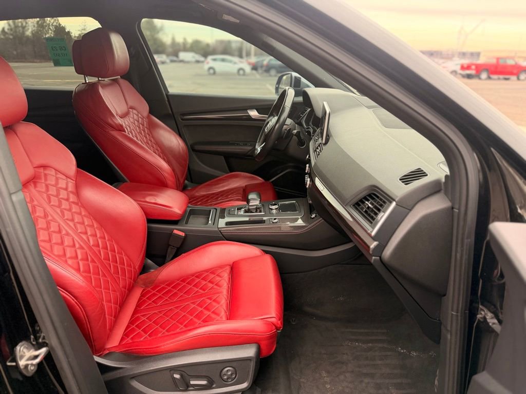 Used 2018 Audi SQ5 Prestige w/ Prestige Package image 11