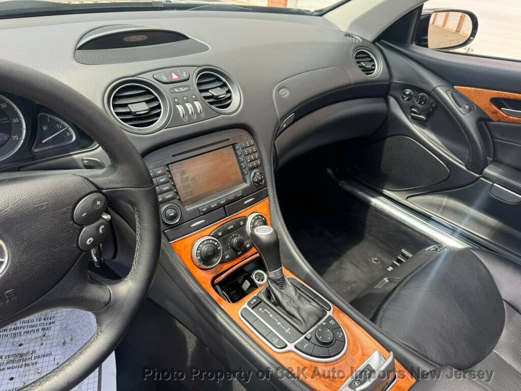 Used 2007 Mercedes-Benz SL 550 image 36