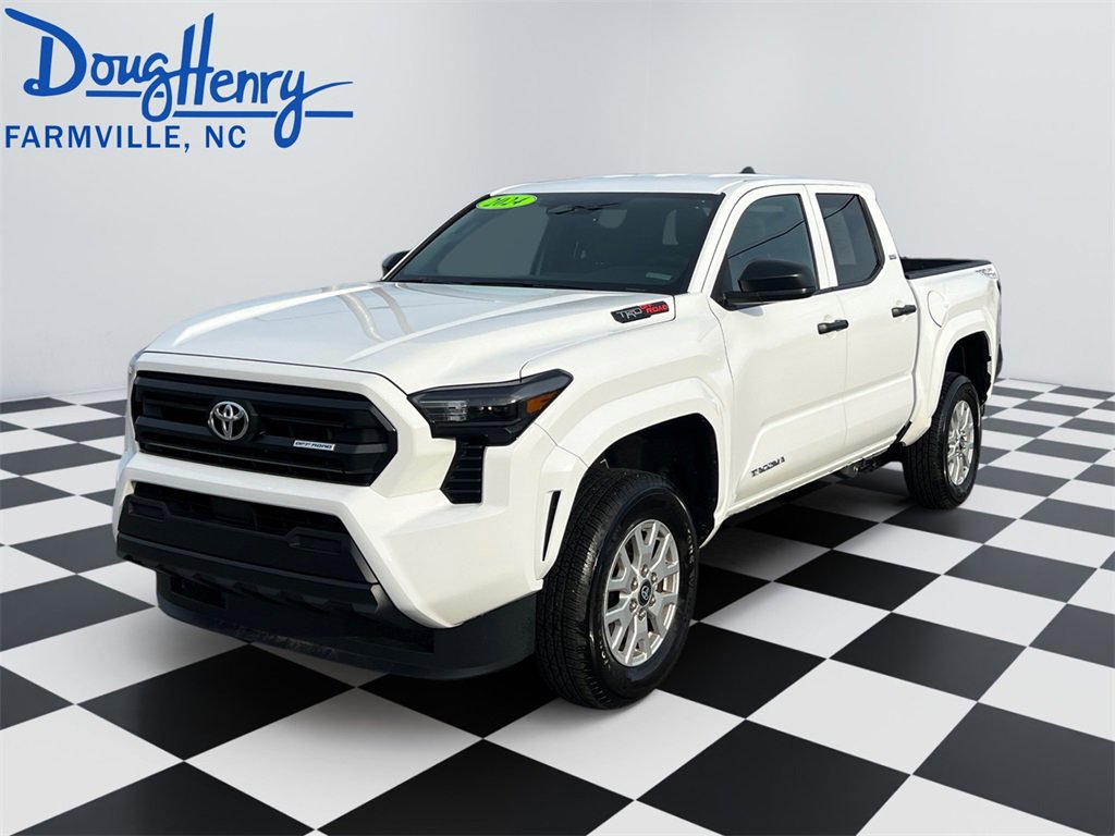 Used 2024 Toyota Tacoma SR image 1