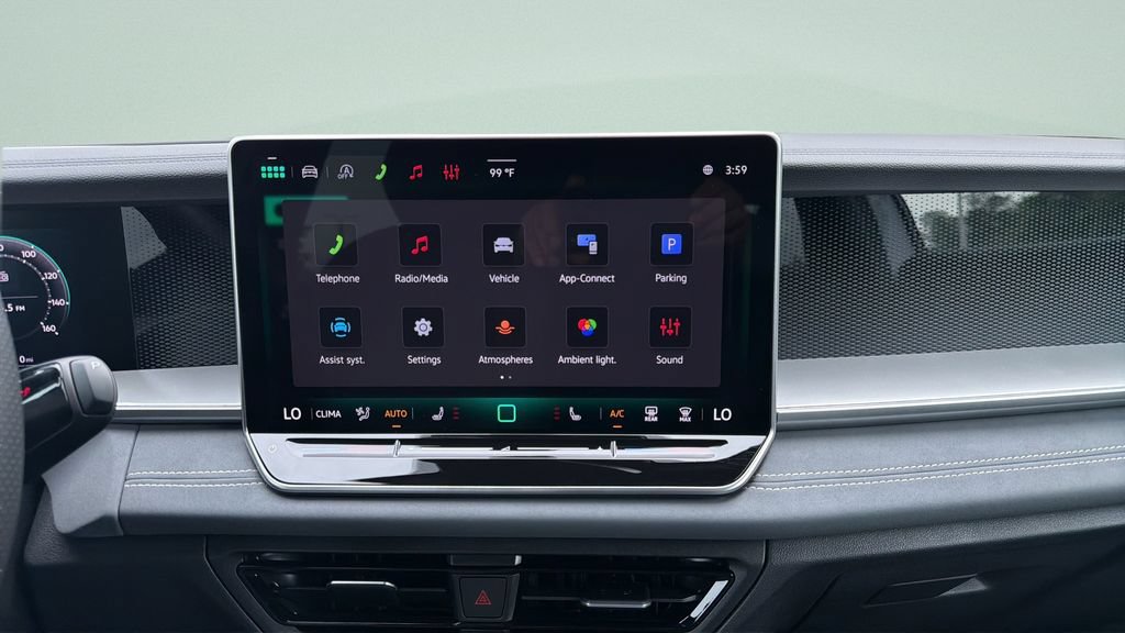 New 2026 Volkswagen Tiguan SE R-Line FWD image 12
