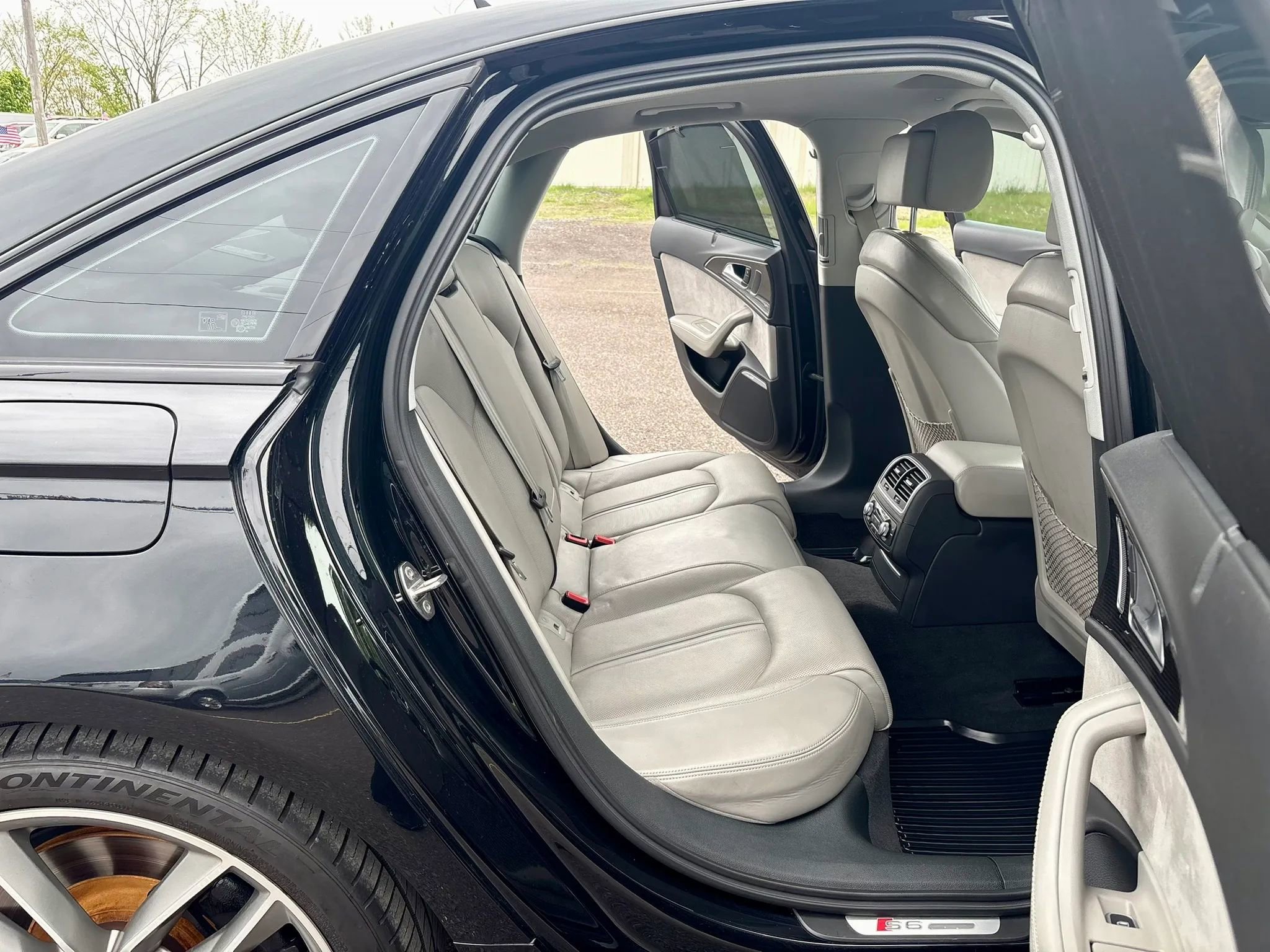 Used 2016 Audi S6 Prestige w/ Prestige Package AWD/4WD image 26