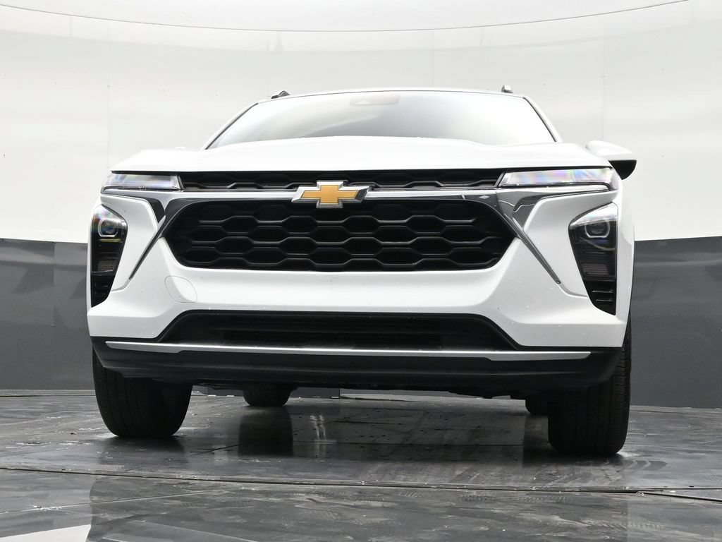 Used 2024 Chevrolet Trax LT FWD image 24