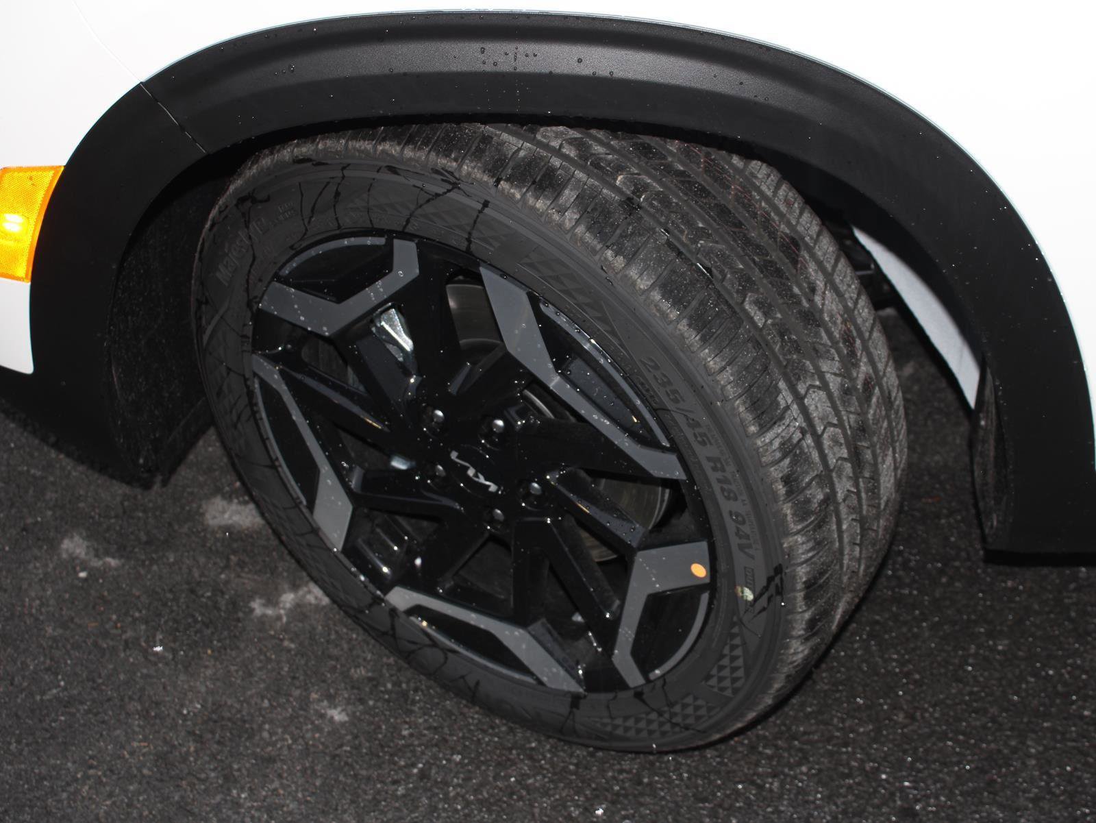 New 2026 Kia Seltos SX image 8