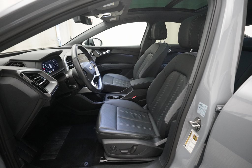 Used 2023 Audi Q4 e-tron Premium w/ Convenience Package image 18