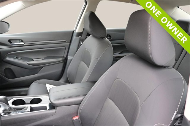 Used 2024 Nissan Altima 2.5 SV image 9