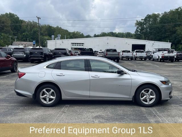 Used 2018 Chevrolet Malibu LS FWD image 2