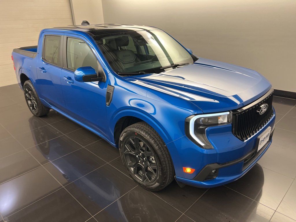 New 2025 Ford Maverick Lobo