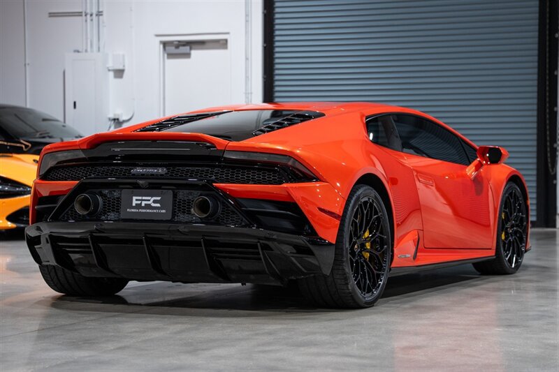 Used 2021 Lamborghini Huracan EVO AWD/4WD image 15
