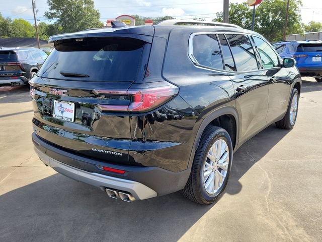 Used 2026 GMC Acadia Elevation w/ Elevation Premium Package FWD image 3