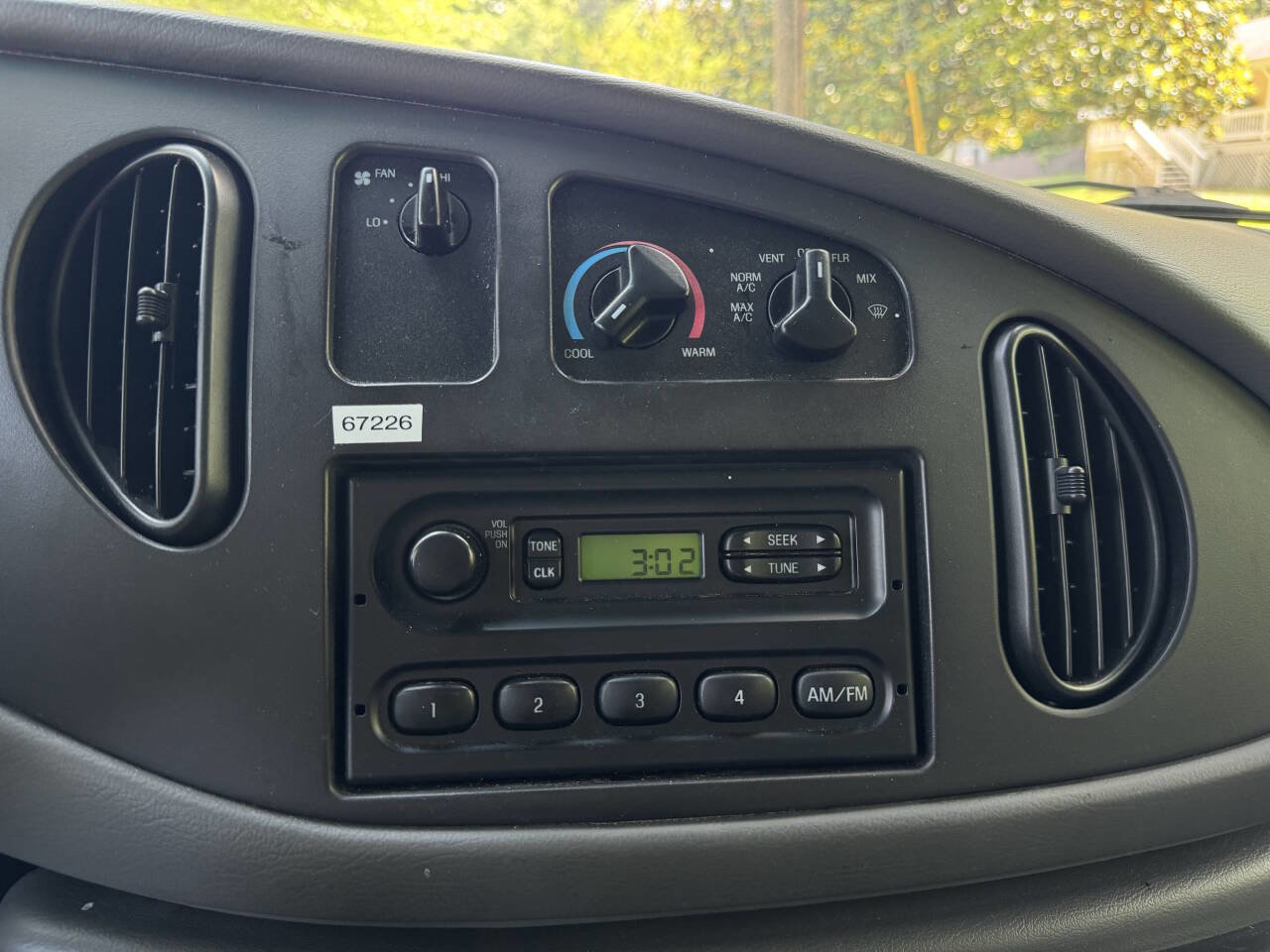 Used 2007 Ford E-150 and Econoline 150 image 28