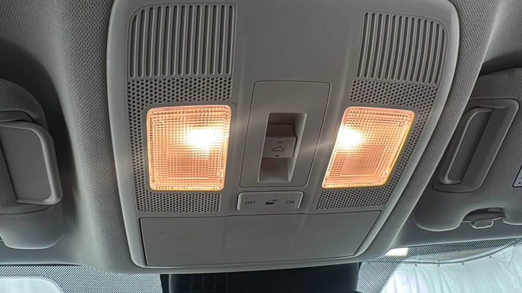 Used 2025 MAZDA CX-5 Carbon Edition image 31