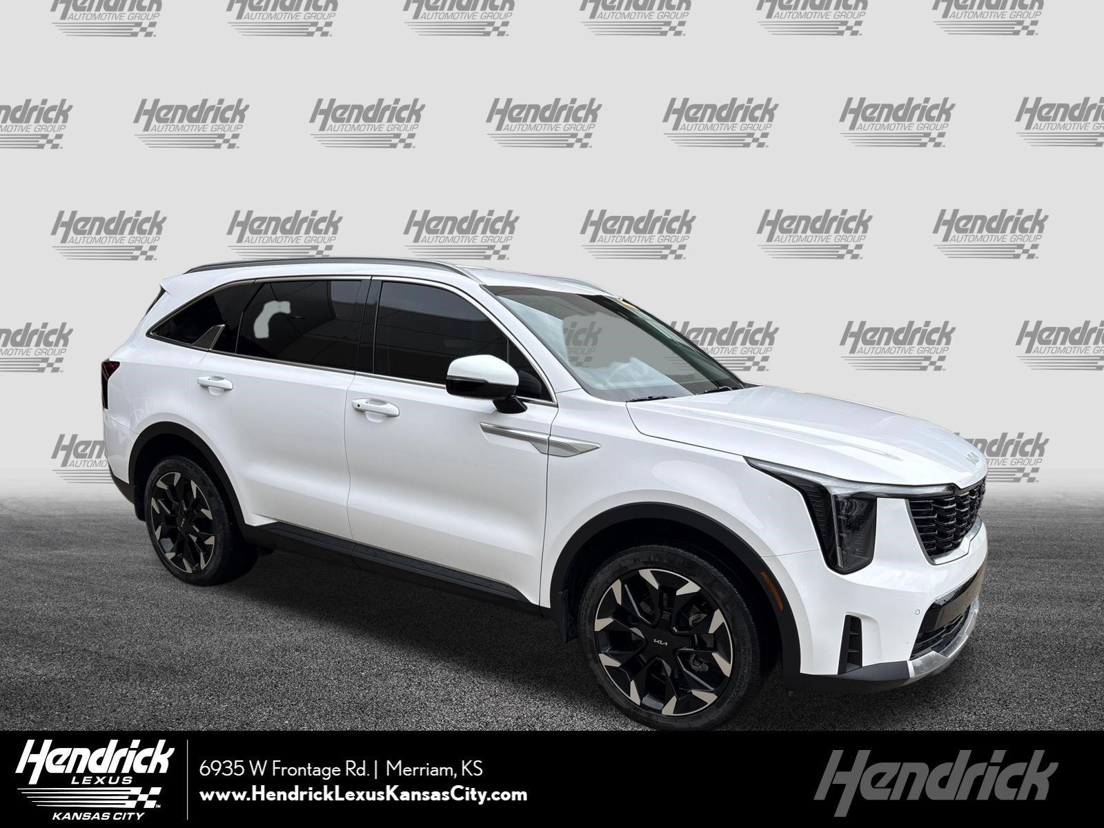 Used 2025 Kia Sorento EX AWD/4WD image 1