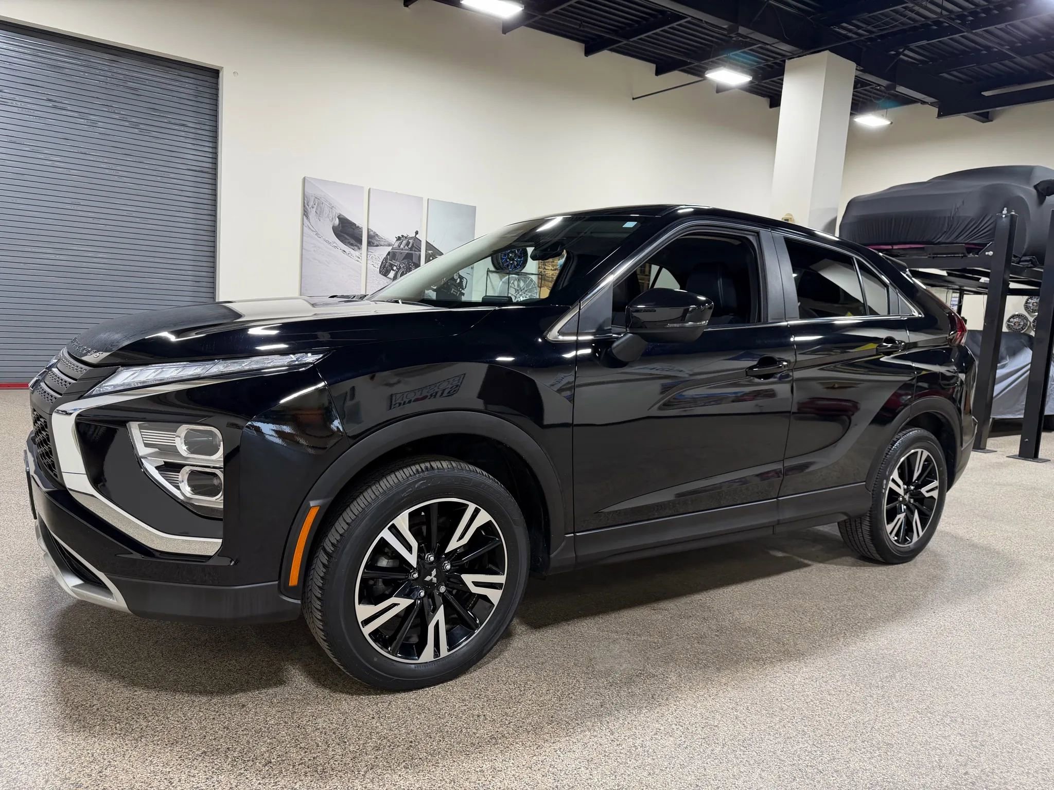 Used 2023 Mitsubishi Eclipse Cross SE image 11