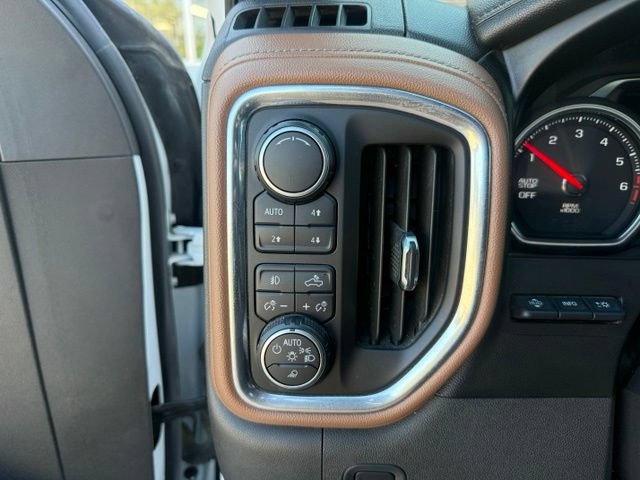 Used 2019 Chevrolet Silverado 1500 High Country w/ Technology Package AWD/4WD image 28