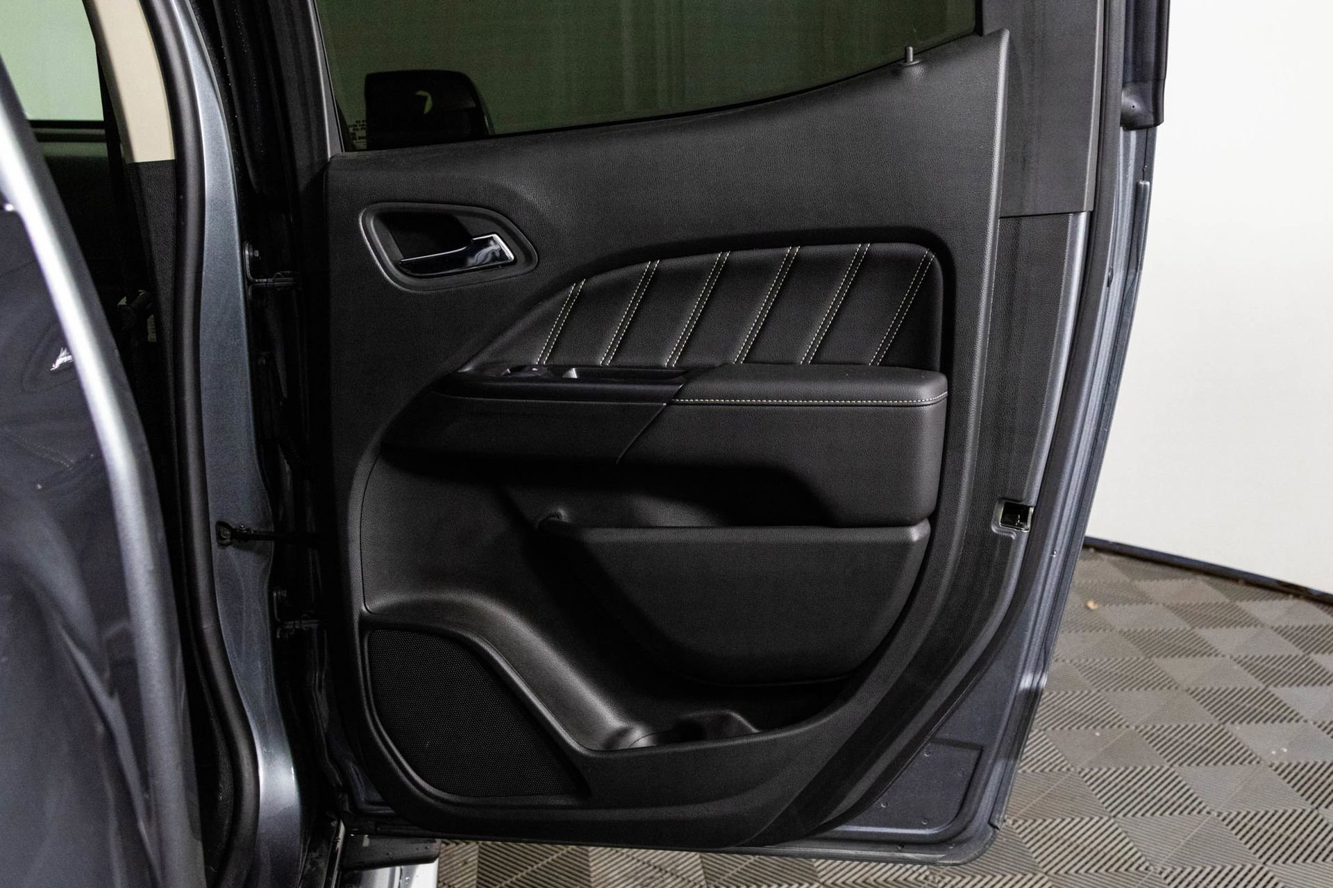 Certified 2022 GMC Canyon Denali image 35