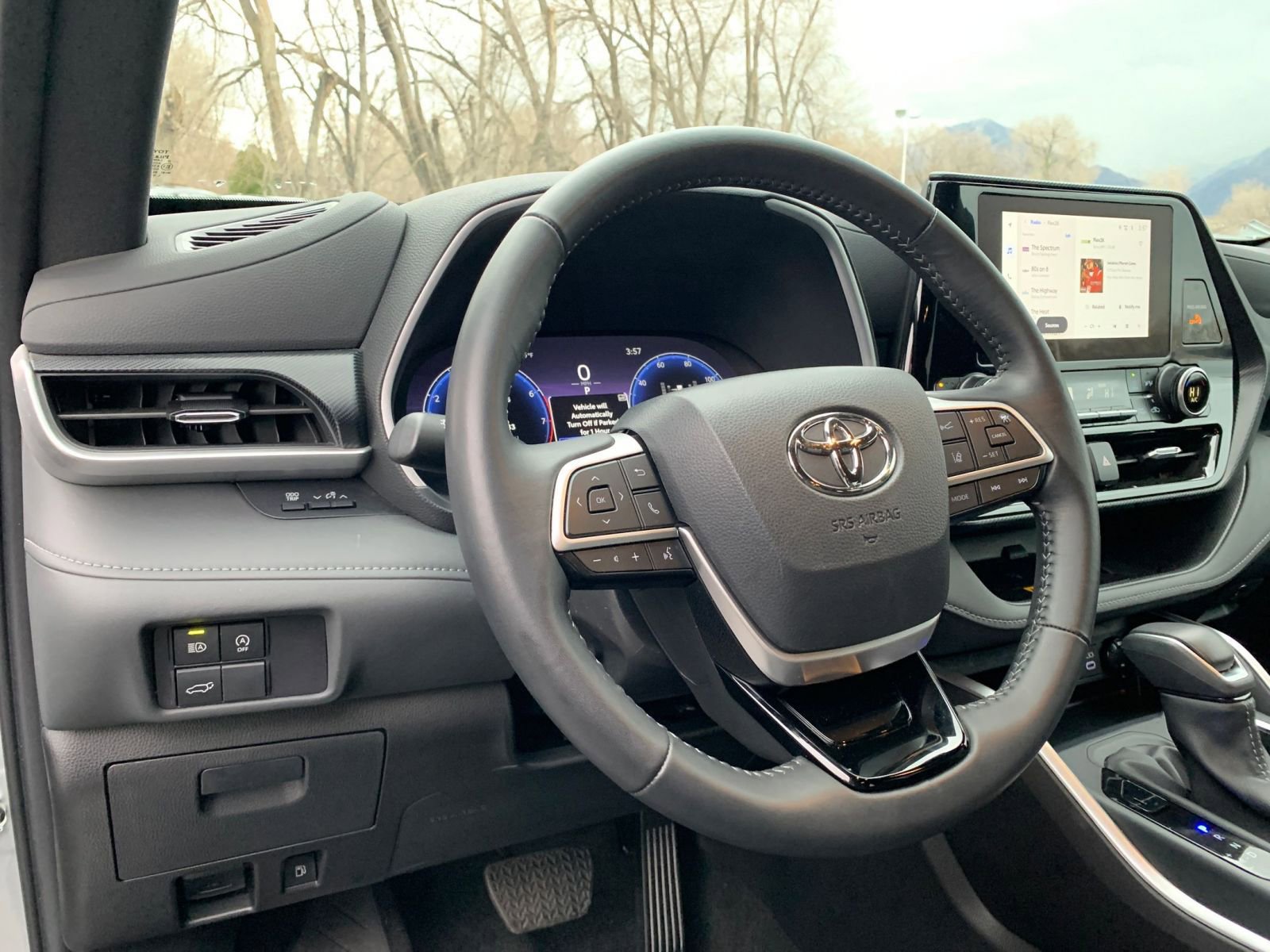 Used 2025 Toyota Highlander XSE image 37