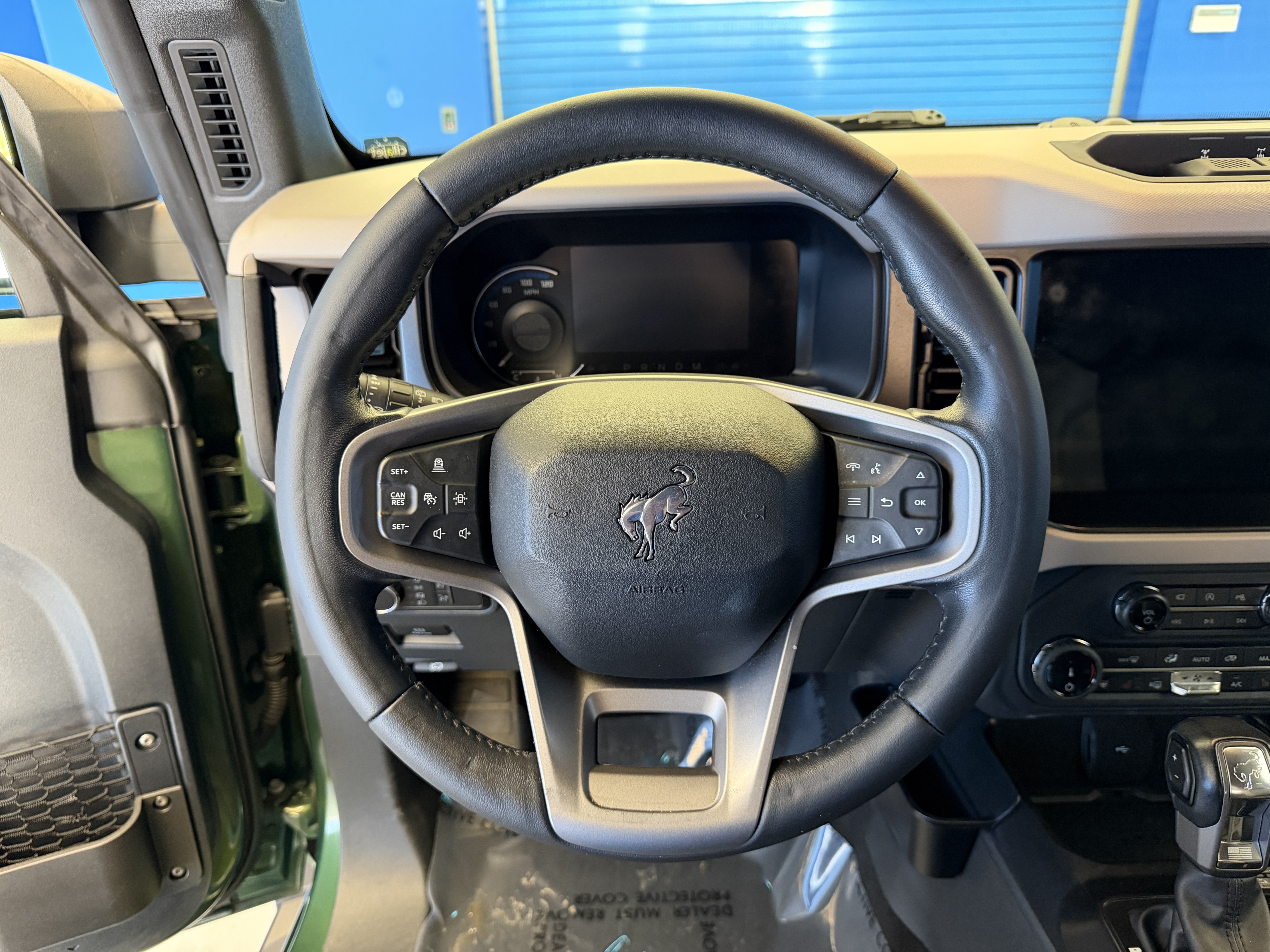 Used 2022 Ford Bronco Wildtrak AWD/4WD image 15