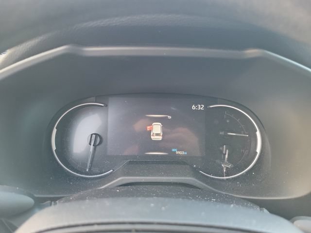 Used 2025 Toyota RAV4 LE FWD image 14