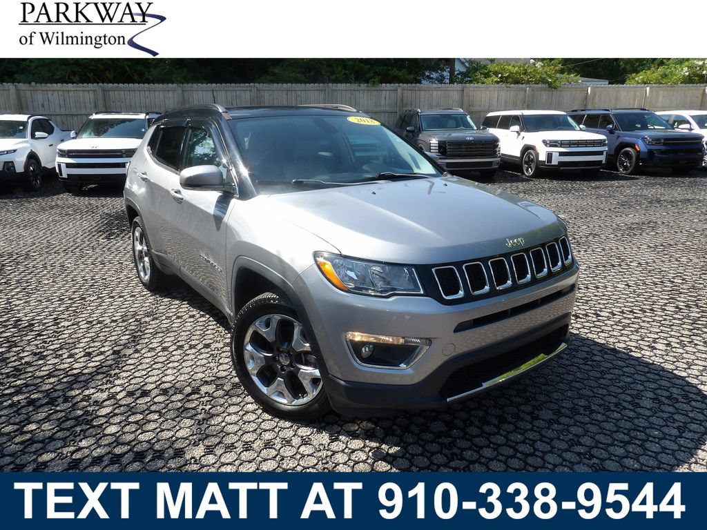 Used 2018 Jeep Compass Limited w/ Navigation Group AWD/4WD image 1