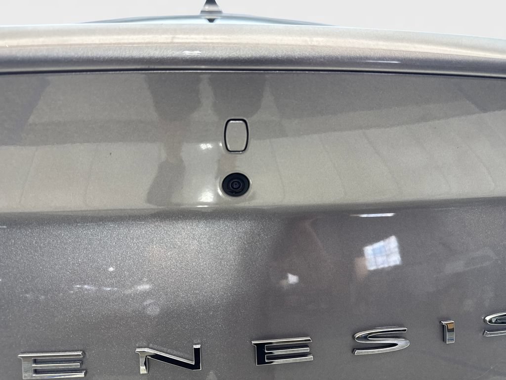 Used 2025 Genesis G70 2.5T RWD image 24