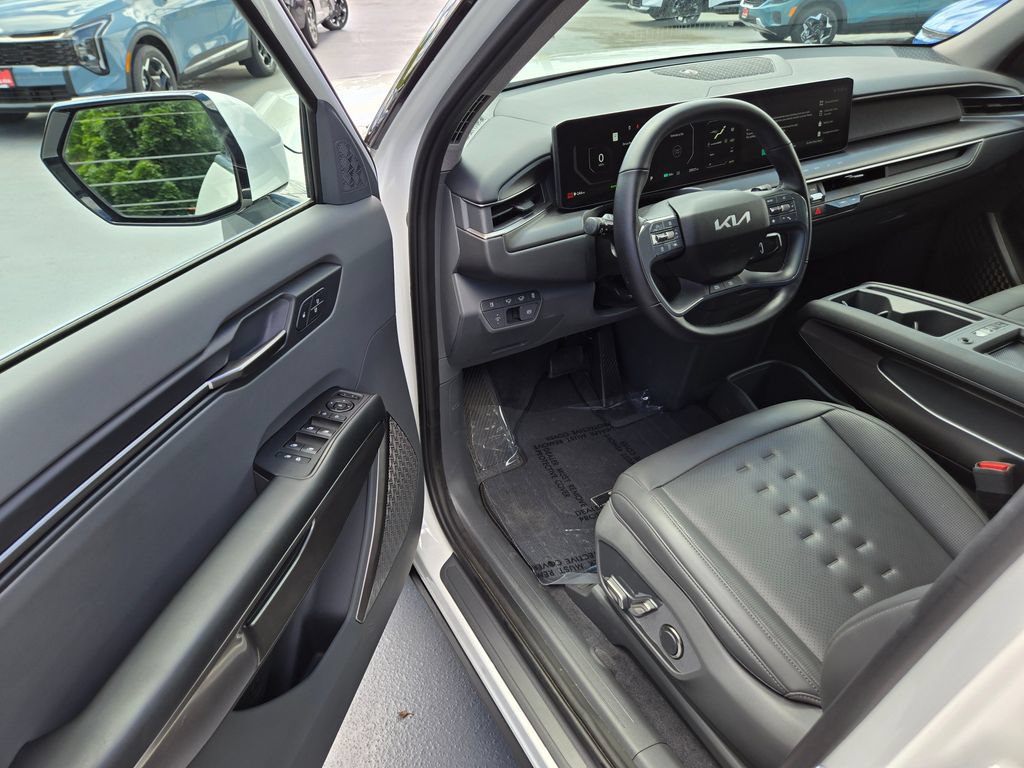 Certified 2024 Kia EV9 Wind AWD/4WD image 21