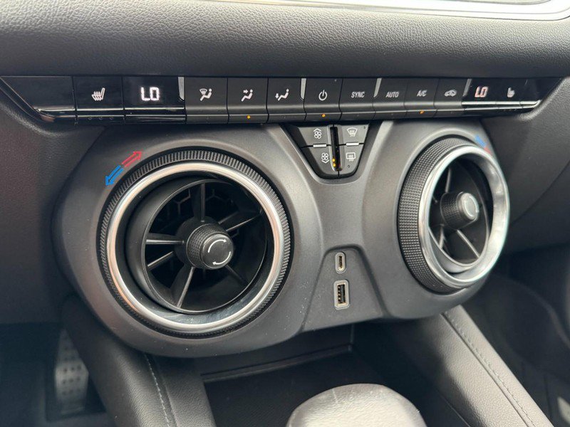Used 2020 Chevrolet Blazer LT w/ Sound & Technology Package image 17