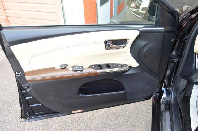 Used 2013 Toyota Avalon Limited FWD image 31