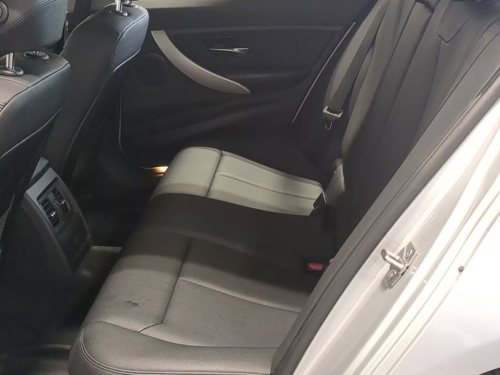 Used 2013 BMW 328i xDrive Sedan AWD/4WD image 24