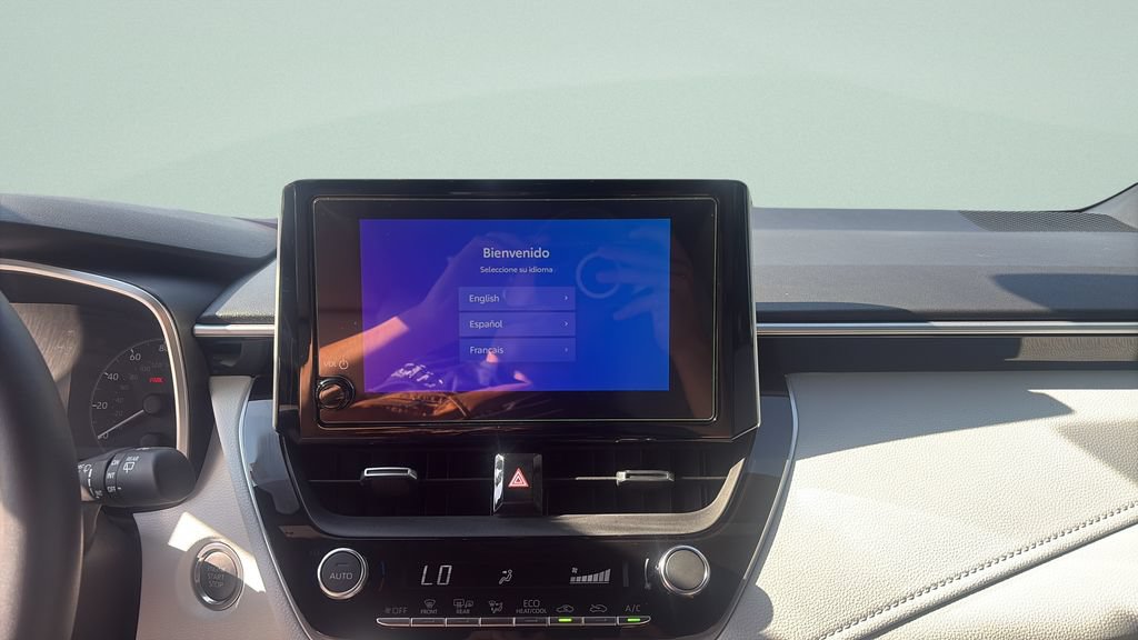 Used 2025 Toyota Corolla SE w/ SE Package FWD image 15