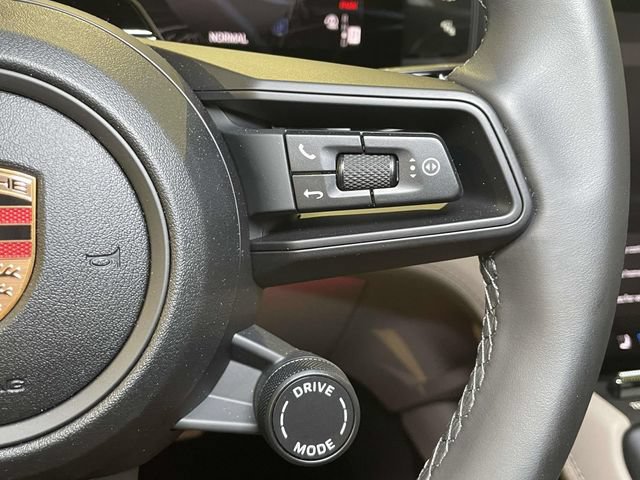 New 2026 Porsche Cayenne Electric AWD/4WD image 40