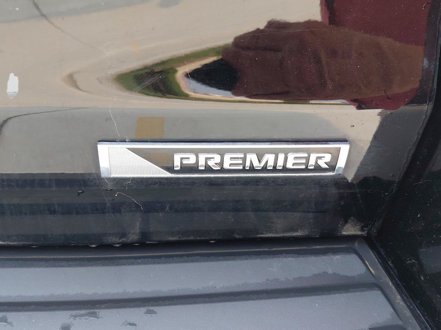 Used 2018 Chevrolet Tahoe Premier AWD/4WD image 20