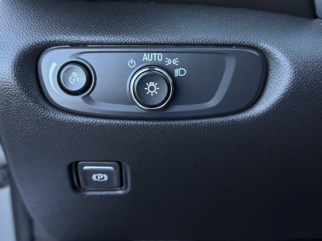 Used 2026 Chevrolet Blazer LT FWD image 14