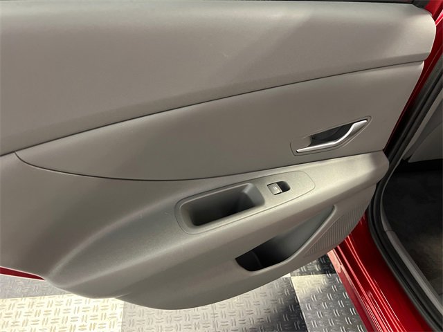 Used 2024 Hyundai Elantra SEL image 17