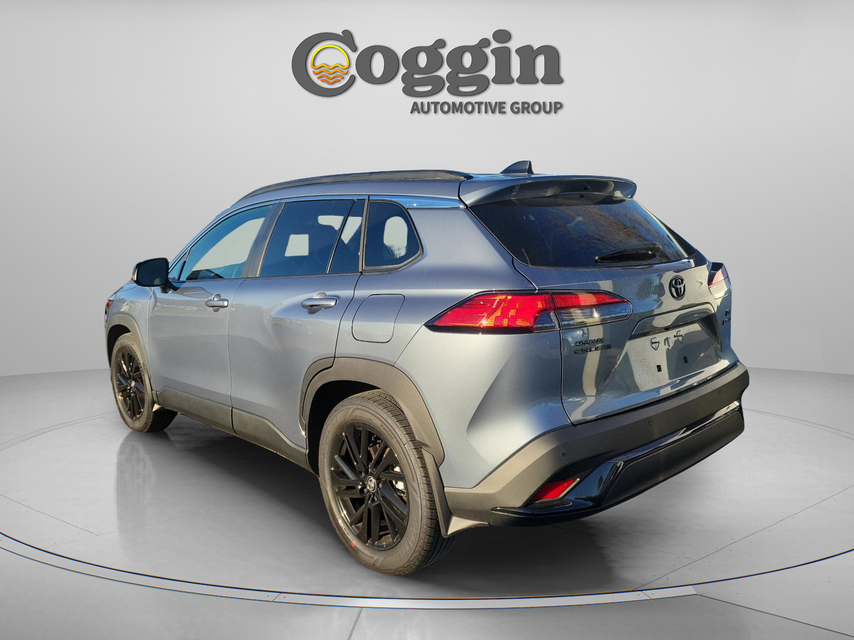 Used 2026 Toyota Corolla Cross XSE image 2