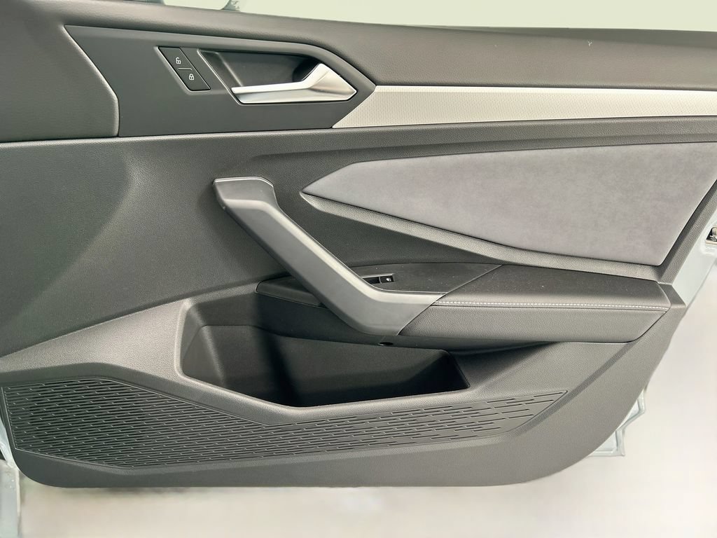 New 2027 Volkswagen Jetta SE FWD image 23