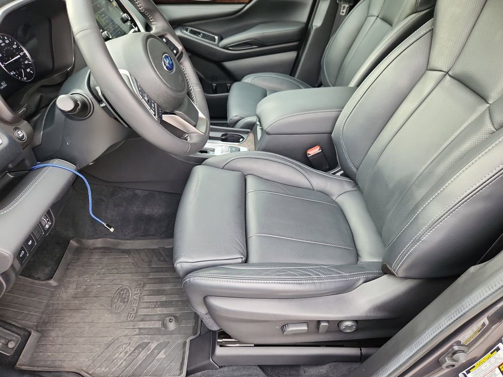 Used 2025 Subaru Ascent Touring w/ Popular Package #2 image 7