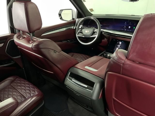 Certified 2025 Cadillac Escalade Sport w/ Touring Package AWD/4WD image 29