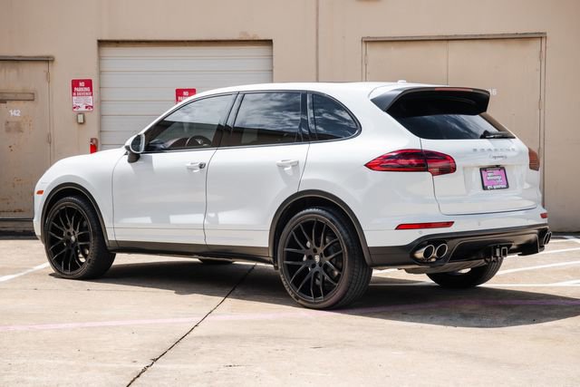 Used 2015 Porsche Cayenne S AWD/4WD image 3